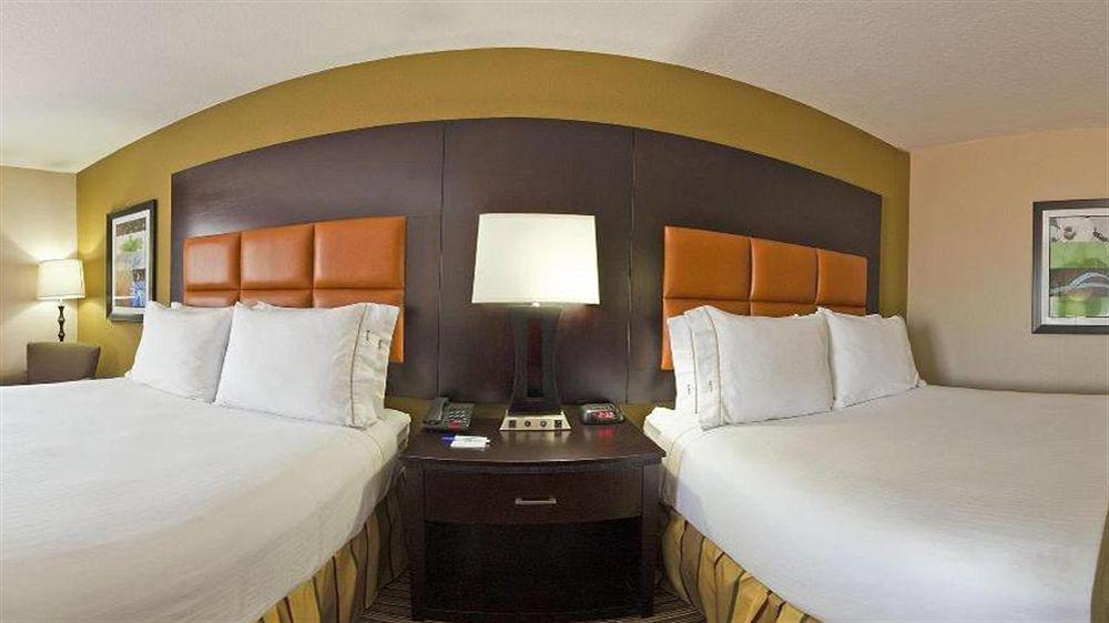 Holiday Inn Express Arlington Interstate 20 Parks Mall By Ihg Bagian luar foto