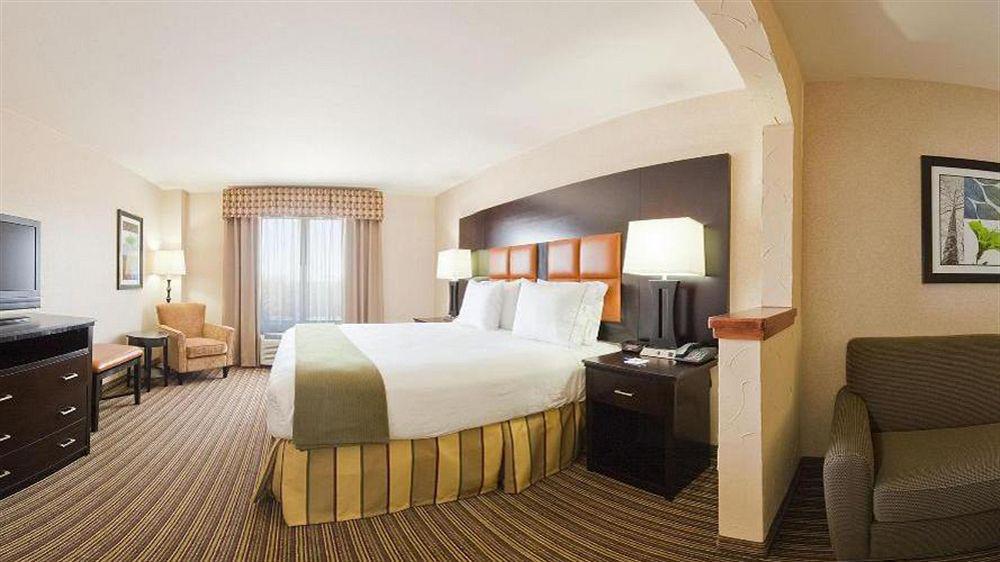 Holiday Inn Express Arlington Interstate 20 Parks Mall By Ihg Bagian luar foto