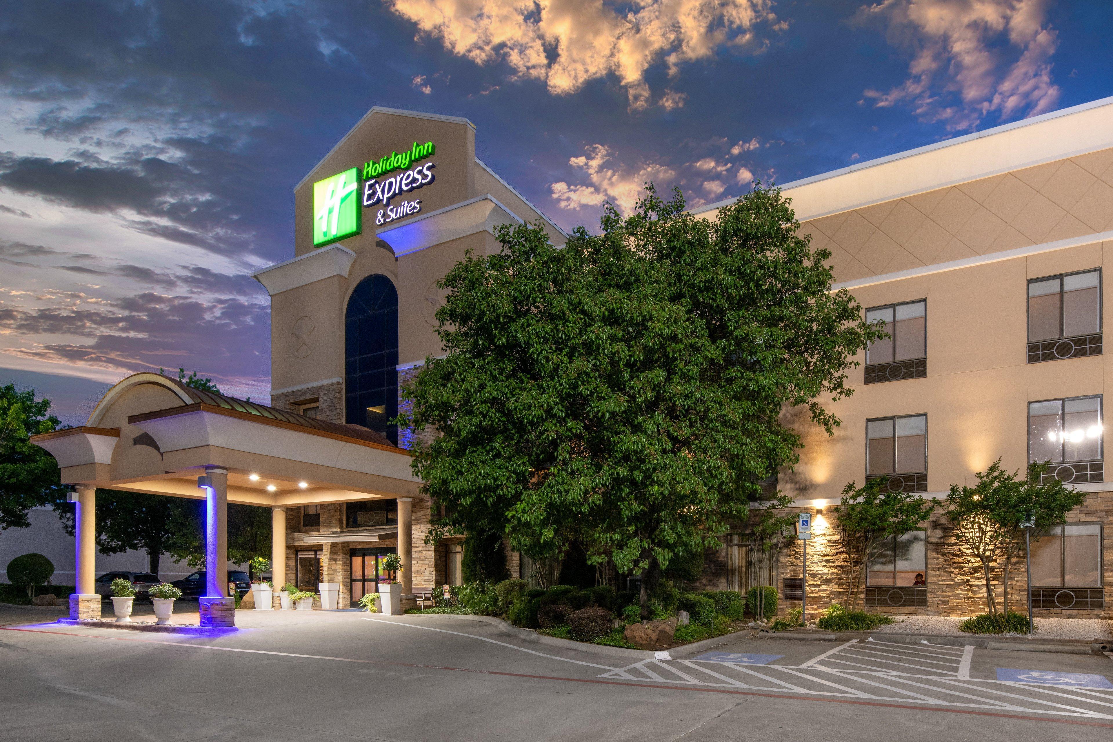 Holiday Inn Express Arlington Interstate 20 Parks Mall By Ihg Bagian luar foto